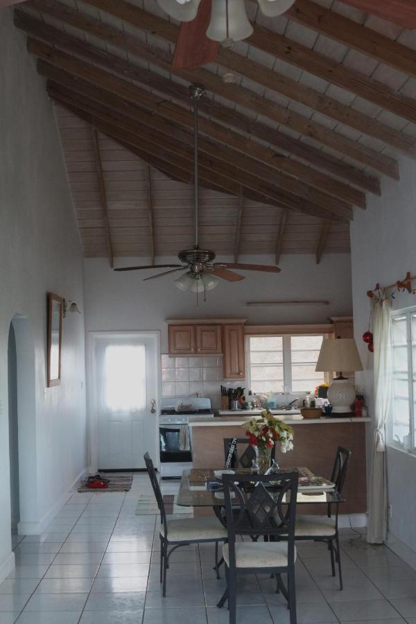 Villa Benito Nevis Exterior photo